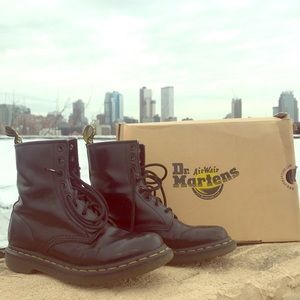 Dr. Martens Classic Boots